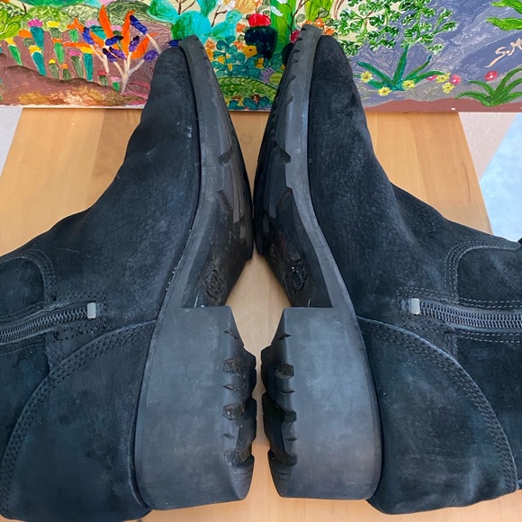 UGGS Side Zipper Suede Boots, Shearling Lining, N 1912, Black, Women's Size 10 - Picture 11 of 15